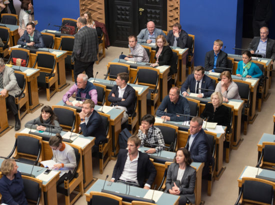 Riigikogu täiskogu istung, ööistung 18.-19. mai 2016